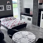 شقة Tatra Horizon Apartmenty - 5 Minut Od Term Chocholowskich I Stoku Narciarskiego W Oravicach Suchá Hora